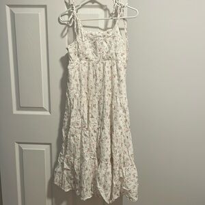 Tie shoulder straps floral midi dress